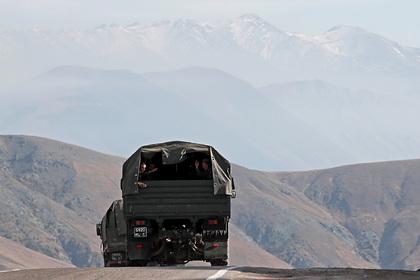 Армения подтвердила готовность прекратить огонь на границе с Азербайджаном