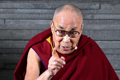 Далай-ламе предрекли переродиться женщиной в свободном мире