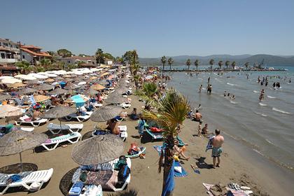 На популярном турецком курорте началась эвакуация отелей