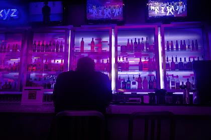 Россиянам моложе 21 года предложили запретить посещать ночные бары