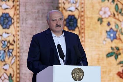 Лукашенко обвинил Запад в желании лишить белорусов пенсий