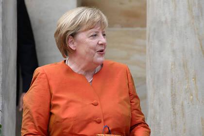 Биограф Меркель написал о ее страхе попадания Греции под влияние России
