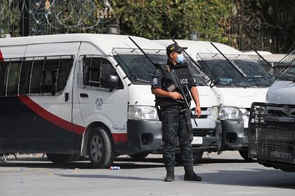 В Тунисе силовики увезли в неизвестном направлении оппозиционного депутата