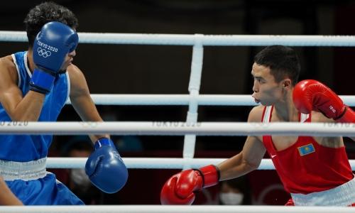 Казахстанский боксер победил фаворита и вышел в четвертьфинал Олимпиады-2020