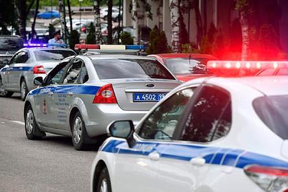 Российский полицейский на служебном автомобиле сбил подростка на переходе