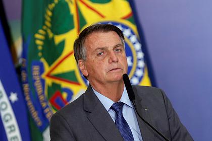 В Бразилии потребовали расследовать распространение фейков президентом Болсонару