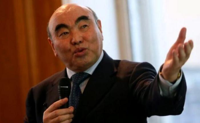 Деструктивную элиту Кыргызстана ждут большие скандалы и разоблачения – политолог