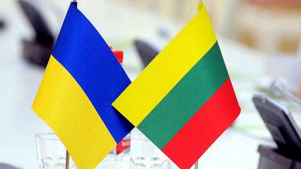 Зеленский поручил предоставить помощь Литве для укрепления границы из-за нелегальных мигрантов из Беларуси