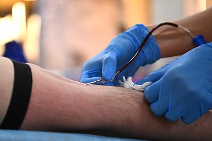 Привитым и переболевшим COVID-19 российским донорам раскрыли сроки сдачи крови