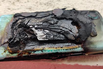 Смартфон OnePlus взорвался в кармане пользователя