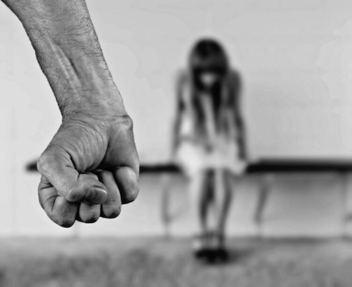 На 20 лет осудили отца-педофила в Алматы