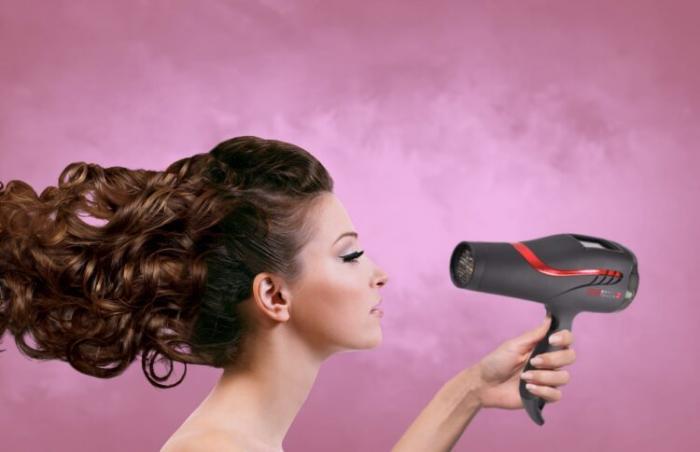 Эксперты назвали самые эффективные способы сохранения здоровых волос