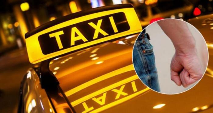 Алматинцы набросились на девушку-таксистку с удавкой и выкинули ее из машины