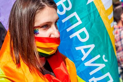 Украинские геи извинились за критику русского языка