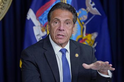 Обвиненному в домогательствах губернатору Нью-Йорка пригрозили уголовным делом
