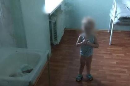 В больнице Волгограда заперли двухлетнего ребенка и оставили без ухода