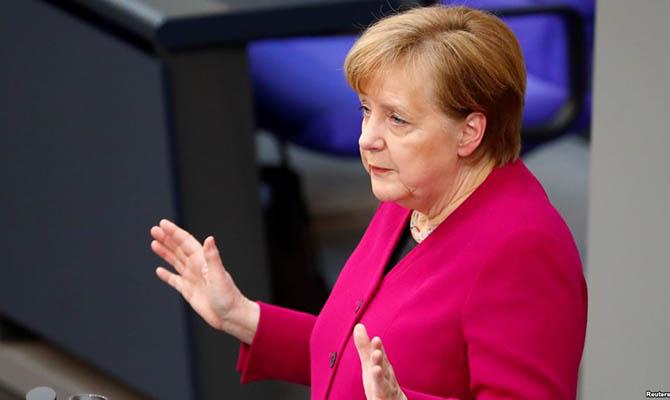Меркель намерена посетить Украину 22 августа