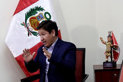 Премьера Перу обвинили в отмывании денег