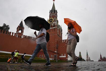 Москвичам пообещали летние ливни и грозы до конца рабочей недели