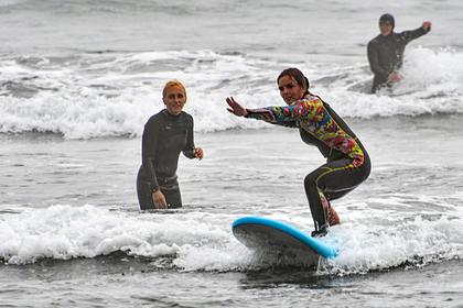 На курильском острове Кунашир открыли школу серфинга