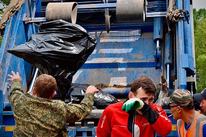 В Бурятии прошел первый чемпионат по сбору мусора на Байкале