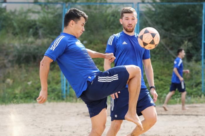 Фоторепортаж с необычной тренировки сборной Казахстана в Алматы