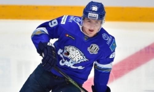 Хоккеист сборной Казахстана забил дебютную шайбу за свой новый клуб. Видео