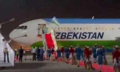 Узбекистан обошел Казахстан в медальном зачете и с размахом был встречен на родине. Видео