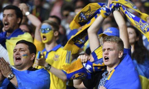 «Балласт беcполезный. Днища». Украинские фанаты разрывают «Колос» после поражения «Шахтеру»