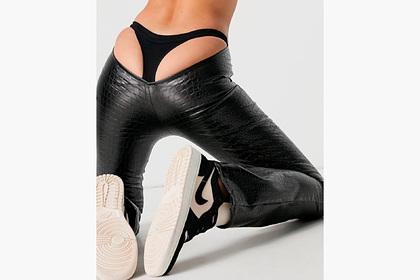 Asos представил покупателям модные в 90-х брюки с торчащими стрингами