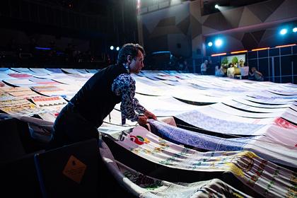 Мастера из Костромы поставили мировой рекорд с самым длинным полотенцем