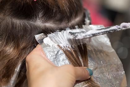 Парикмахер назвал три самых модных окрашивания волос к осени