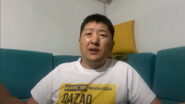 Пещерный национализм: Абаев высказался о казахстанском блогере-провокаторе