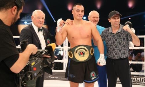 Непобежденный казахстанский супертяж начал подготовку к защите пояса WBA в поединке против «Танка»
