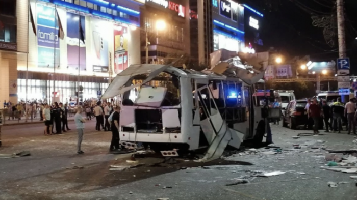 Автобус с пассажирами взорвался в центре Воронежа (ВИДЕО)