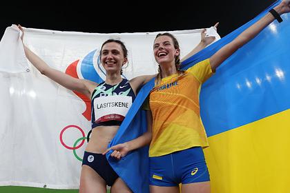Минобороны Украины попросило прекратить травлю легкоатлетки за фото с россиянкой