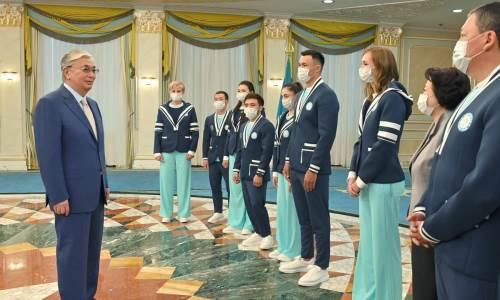 Касым-Жомарт Токаев наградил казахстанских призеров Олимпиады-2020