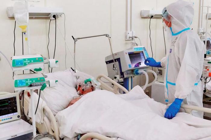 Жамбылские медики спасли пожилую женщину с 76% поражением легких