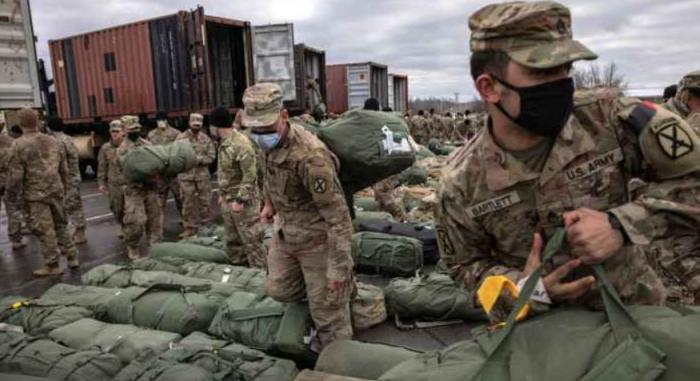 Вывод американских войск из Афганистана является ошибкой, заявил министр обороны Великобритании