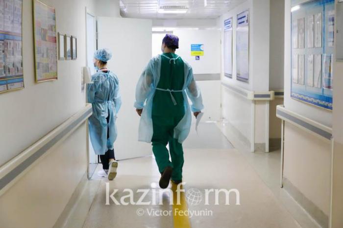 В УОЗ Алматы опровергли информацию о нехватке медицинских халатов