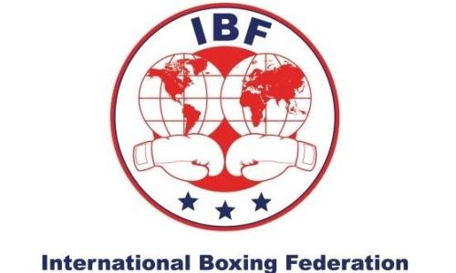 Казахстанский боксер покинул ТОП-5 рейтинга IBF
