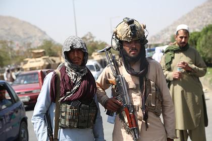 В США назвали последствия массового захвата талибами американского оружия