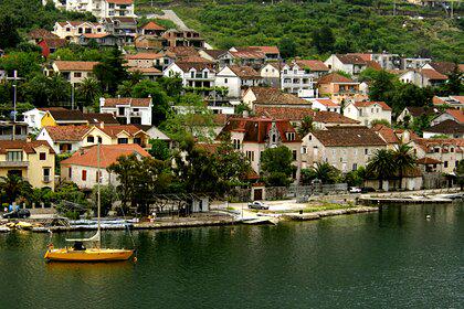 Отдохнувший в Черногории турист описал страну словами «везде грязь и все дорого»