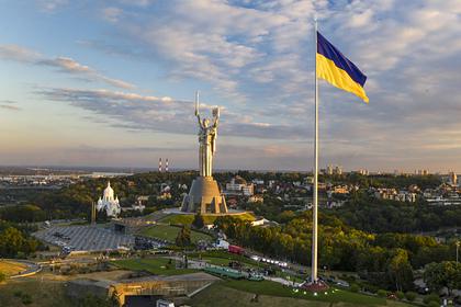 Украина ввела новые санкции против граждан России