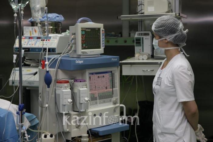98 пациентов с COVID-19 находятся в тяжелом состоянии в Атырауской области