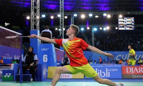 Казахстанец завоевал «серебро» на международном турнире по бадминтону