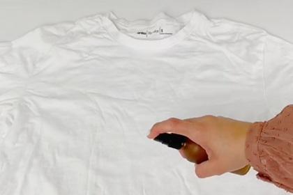 Блогерша показала быстрый способ погладить одежду без утюга