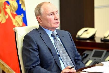 Путин подписал указ о выплате пенсионерам в 10 тысяч рублей