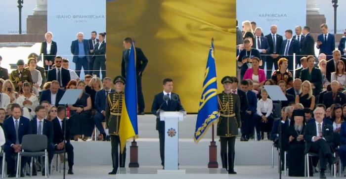 Зеленский не упомянул Януковича и Порошенко, когда перечислял президентов Украины