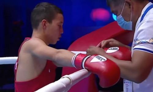Казахстанский боксер неожиданно проиграл и принес стране первую медаль МЧА-2021
